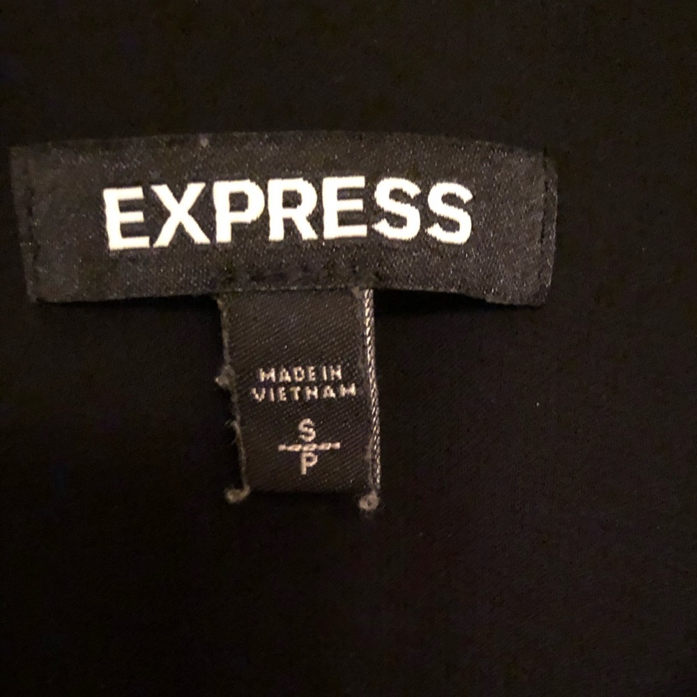 Express Blouse/Tank ➰ - Picture 2 of 2